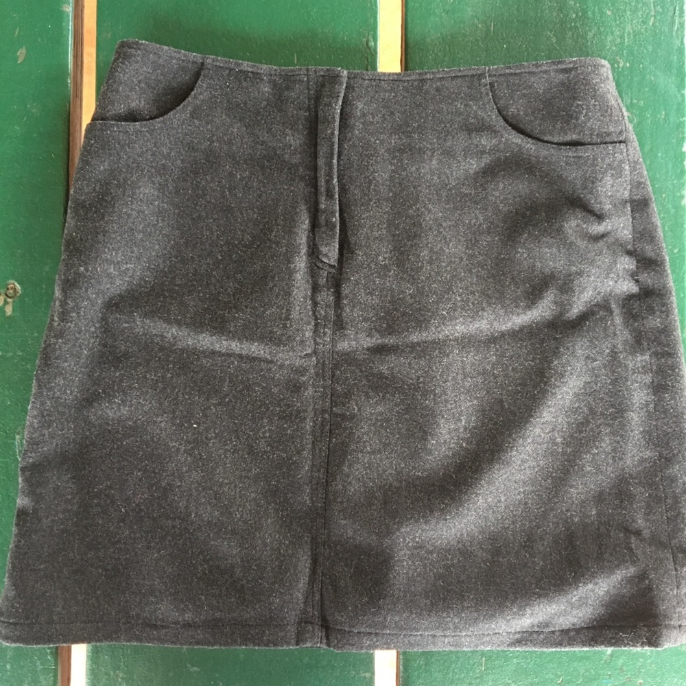 Women’s Gray  Skirt Size 10 America Eagle